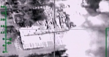 فيديو يظهر تدمير المقاتلات الروسية 500 صهريج نفط تابعة لداعش بسوريا