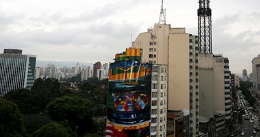 بالصور.. تكريم لبطل العالم فى الفورمولا "إيرتون سينا" بجدارية بـ"ساو باولو"
