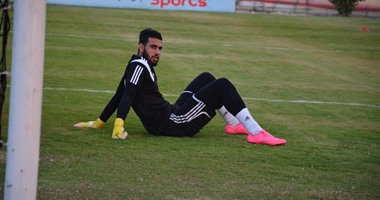 أحمد الشناوى يبحث عن فوزه الأول أمام الأهلى بقميص الزمالك