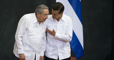 بالصور.. الرئيس الكوبى كاسترو يقوم بزيارة إلى المكسيك