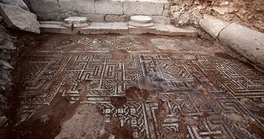 بالصور.. اكتشاف أرضية فسيفساء سورية قديمة من 2000 سنة