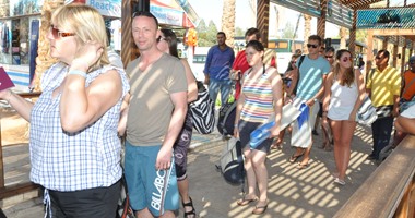 شركة سياحية روسية: السائحون لن يغادروا المنتجعات إلا بعد انتهاء إجازتهم