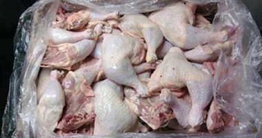 ضبط دجاج محقون بالمياه ولحوم غير صالحة فى سوق شهير ببورسعيد