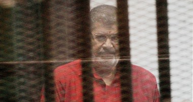 اليوم.. حضور "مرسى" بقضية "اقتحام سجن بورسعيد" لسماع أقواله