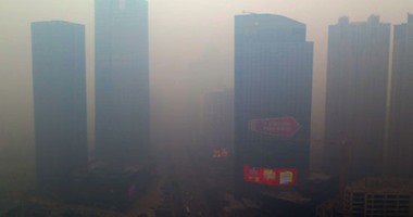 إلغاء أكثر من 200 رحلة جوية فى مطار بكين بسبب حدة تلوث الهواء