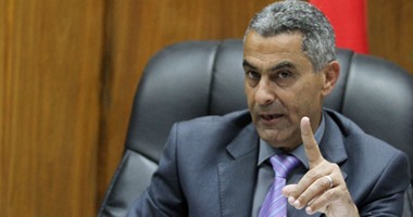 وزير النقل: 75% من العاملين بالسكة الحديد "عواجيز".. والخدمة سيئة