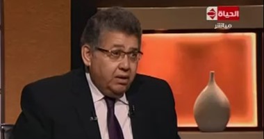 أشرف الشيحى: الكراسى تتغير.. وعلى الوزير الجديد عدم الالتفات للمحبطين