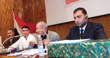 أدباء الإسماعيلية يطالبون بالإفراج عن شباب الثورة