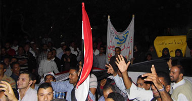 مسيرة حاشدة بالمحلة للمطالبة بإسقاط النظام ورفض الإعلان الدستورى