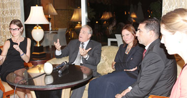 محافظ جنوب سيناء: لا يوجد خلط للسياسة بالسياحة فى شرم الشيخ