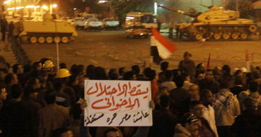 غضب متظاهرى الاتحادية بعد خطاب مرسى ومحاولة الوصول لقصر الاتحادية