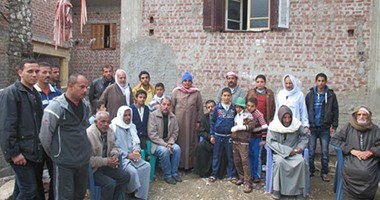 أهالى 300 صياد فارين من ليبيا ينتظرون قرار الإفراج عنهم من نيابة رشيد