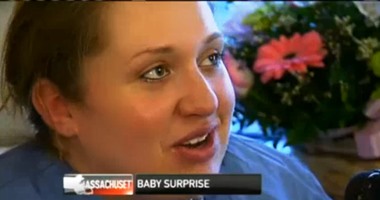 امرأة تكتشف حملها قبل الولادة بساعة