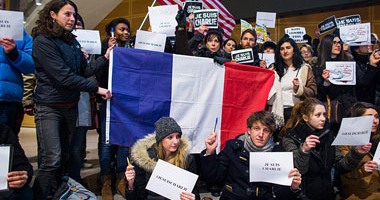 المعلمون والطلبة الفرنسيون يتظاهرون تنديدا بقرارات وزارة التعليم