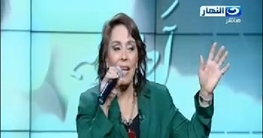 عفاف راضى تحتفل بعيد ميلادها مع إذاعة الأغانى الثلاثاء