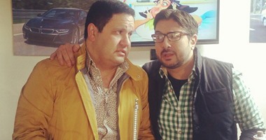 إدوارد ينشر صورة مع كريم أبو زيد فى أول أيام تصوير مسلسل "ولى العهد"