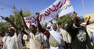 إحراق 7 كنائس فى النيجر احتجاجا على رسوم "شارلى إبدو"