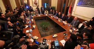اجتماع الأحزاب المدنية فى مقر الوفد لإعداد قائمة موحدة للانتخابات
