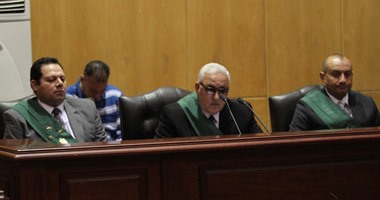 قاضى "مذبحة بورسعيد" يشدد على الأمن عدم تكرار تأخير المتهمين للمحكمة