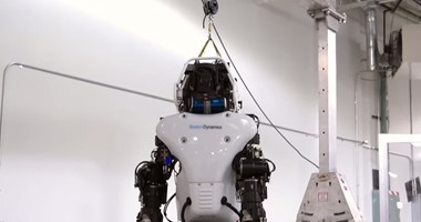 بالفيديو..  وكالة أمريكية تبتكر "روبوت" جديدًا يعد الأٌقرب للإنسان