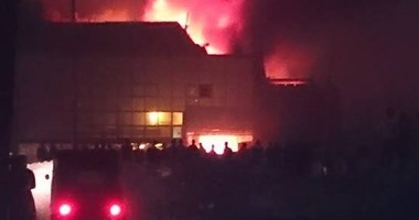إخلاء منزلين احترقا بجوار مصنع ميت نما دون خسائر بشرية