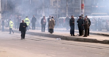 الإخوان يقطعون الطريق بـ"المطرية" والشرطة تتدخل بالغاز