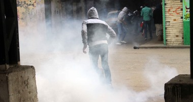 أمن المنيا يطلق قنابل الغاز لتفريق متظاهرين ضد أحداث الوايت نايس