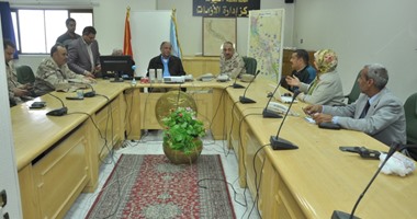 محافظ أسيوط يُطمئن رئيس الوزراء باستقرار الأوضاع الأمنية بالمحافظة