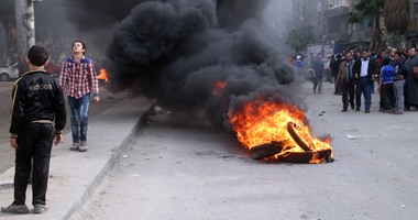 الإخوان يقطعون الطريق الدائرى بمنطقة "القومية" فى إمبابة