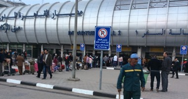 مطار القاهرة يستقبل جثامين المكسيكيين تمهيداً لنقلها إلى بلادهم