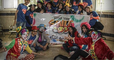 بالصور.. رحلة سعادة مجانية لشباب "ضحكة فى صندوق" بمحافظة سوهاج