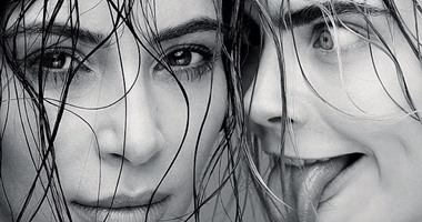 صور "مثيرة" تجمع كيم كاردشيان وكارا دولافينى على غلاف "love"