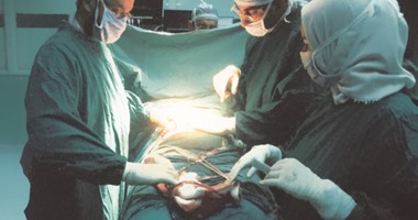 نجاح عملية جراحية لاستئصال ورم يزن 8 كيلوجرامات لمريضة بمعهد فى أسيوط