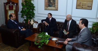 وزير التموين يبحث مع سفير مصر بتوجو تصدير المنتجات الغذائية لأفريقيا