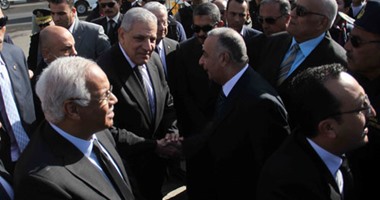 محلب و5 وزراء يصلون مطار "أبو سمبل" لافتتاح ميناء قسطل البرى