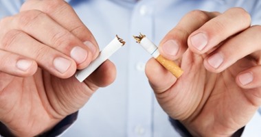 خبراء بريطانيون: الإقلاع عن التدخين لا يسبب زيادة الوزن