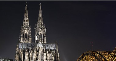 التليجراف:كاتدرائية ألمانية تطفئ أنوارها اعتراضًا على مسيرات معادية للإسلام