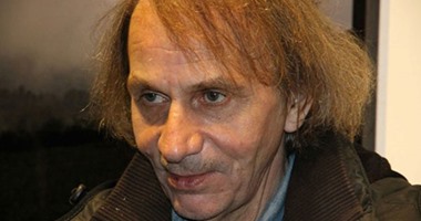 ميشال هويليبيك ينفى استفزاز الإسلام فى كتابه المثير للجدل "الاستسلام"