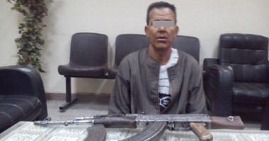 القبض على مسجل خطر تبادل إطلاق النيران مع الشرطة بـ"دشنا"