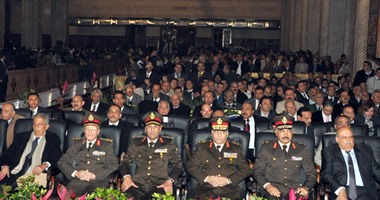 وفد من كبار قادة الجيش يشارك فى احتفالية عيد الميلاد بالكاتدرائية