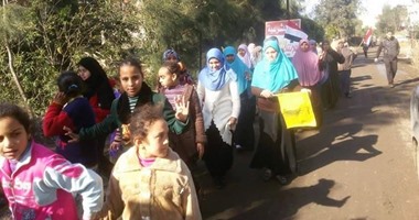 مسيرتان وسلسلة بشرية لعناصر الإخوان بكفر الشيخ