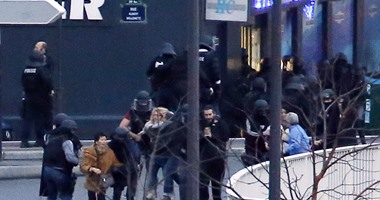 مصدر بالشرطة الفرنسية: مقتل 4 رهائن ومحتجزهم فى متجر الأطعمة اليهودية(تحديث)