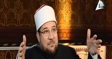 وزير الأوقاف: "غير المختصين الآن هما اللى بيفتو ودى مصيبة"