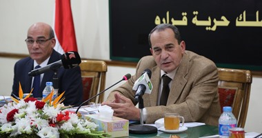 وزير الزراعة يعلن دعم الصندوق الدولى لمشروع الرى الحقلى لمساحة 500 ألف فدان