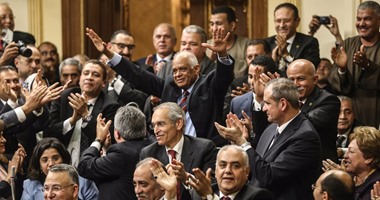 الجلستان الافتتاحيتان لمجلسى 2012 و2016 .. ترأسهما قياديان وفديان.. ممدوح إسماعيل يعيد القسم بعد إضافة "بما لا يخالف شرع الله".. و"حلف مرتضى منصور" يثير أزمة..  و"النور" تحت القبة والإخوان غائبون