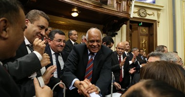 رئيس البرلمان يشكل لجنة برئاسة أحمد رسلان وعضوية 6نواب لانتخابات الوكيلين