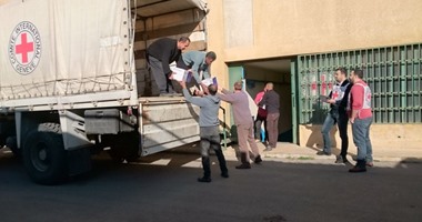 رئيس باريس: نواصل توزيع المساعدات الغذائية من القوات المسلحة على الفقراء