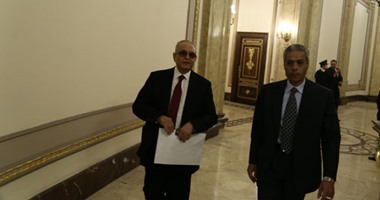 بالصور.. وصول بهاء أبو شقة مقر مجلس النواب لإدارة الجلسة الافتتاحية