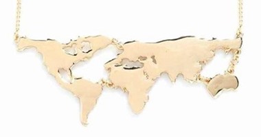 بوصلة وخريطة العالم والكرة الأرضية .. إكسسوارات نحاس لعشاق السفر