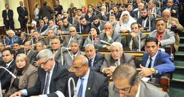 استئناف الجلسة المسائية للبرلمان لمناقشة قوانين الانتخابات
